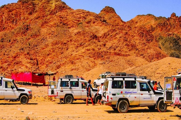 Hurghada Bedouin Desert Safari by Jeep 4×4