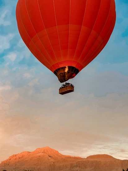hot air balloon