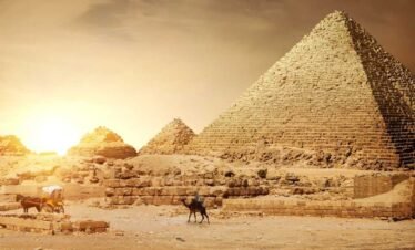 giza pyramids
